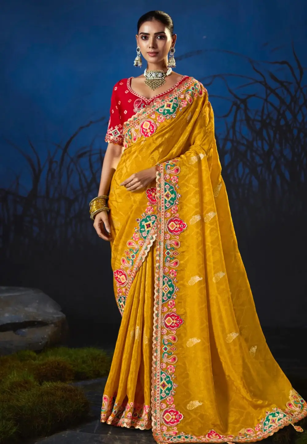 Yellow Silk Saree With Blouse 335614