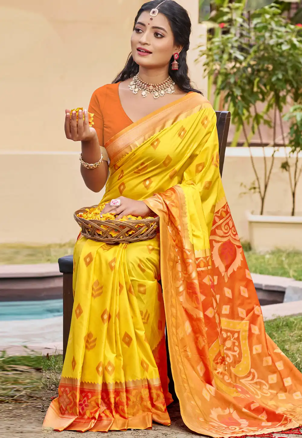 Yellow Silk Saree With Blouse 324332