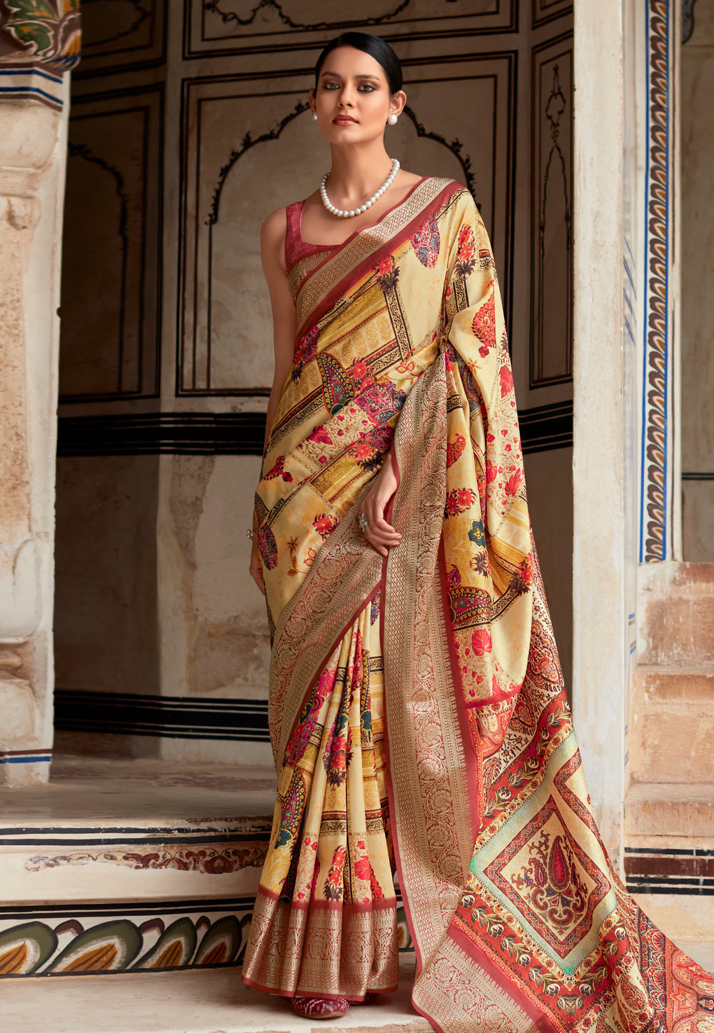 Yellow Viscose Saree With Blouse 281831