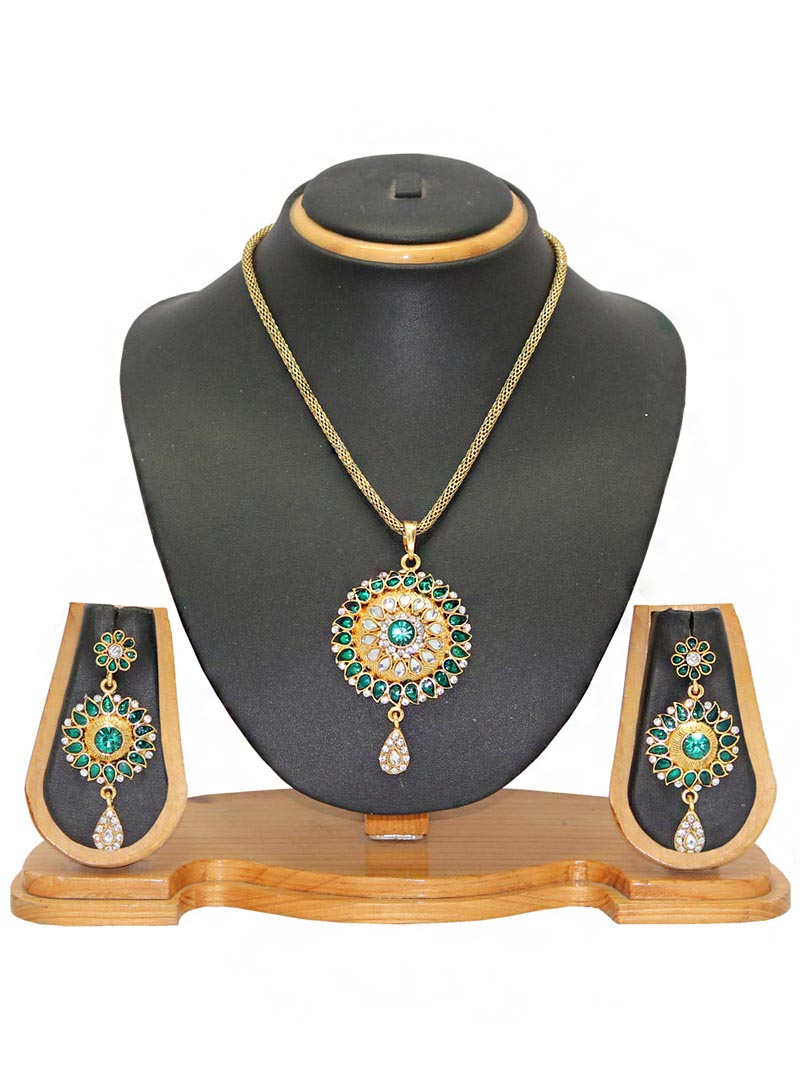 Green Alloy Austrian Diamonds Necklace With Earrings 65959