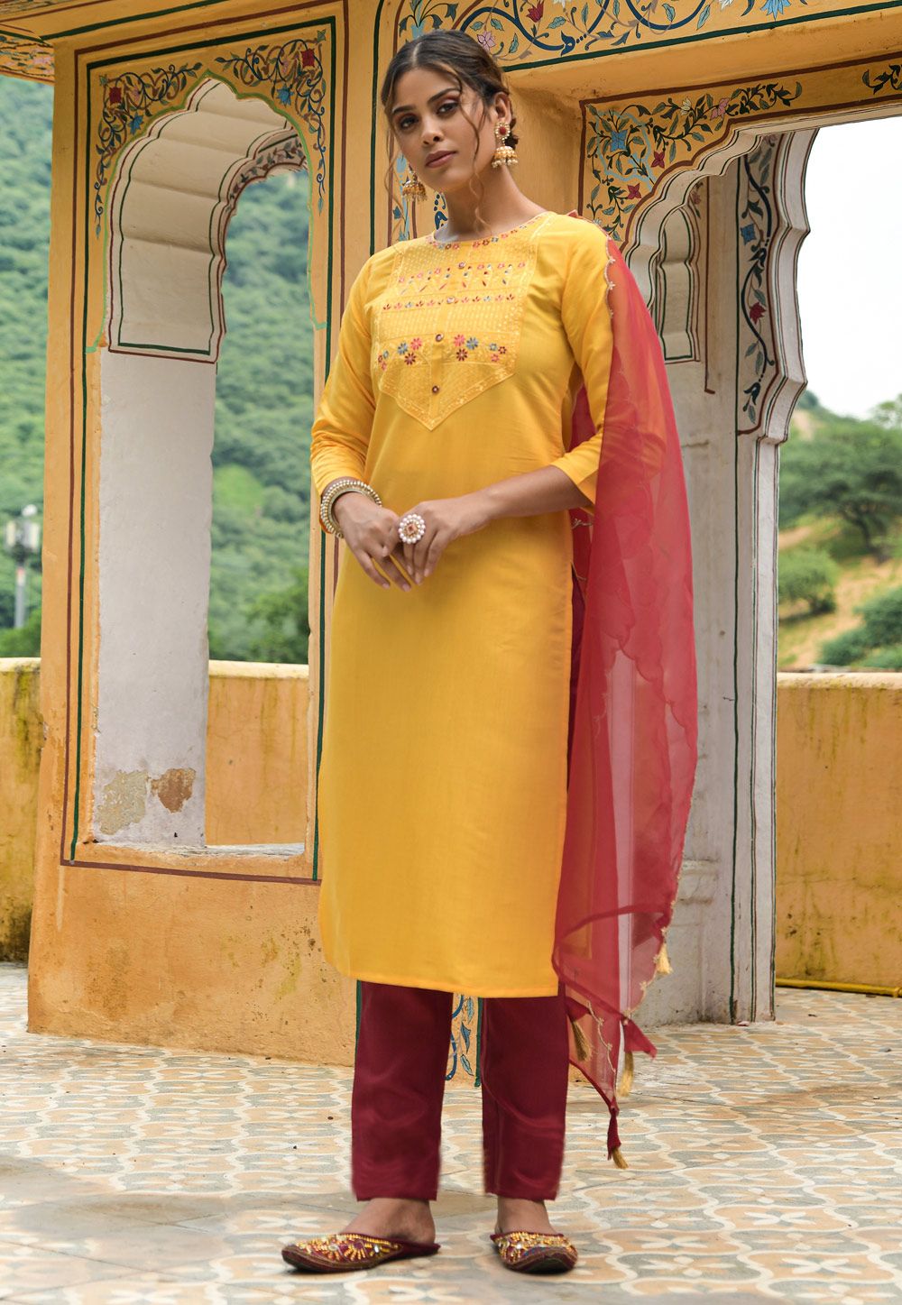Yellow Muslin Readymade Pakistani Suit 264086