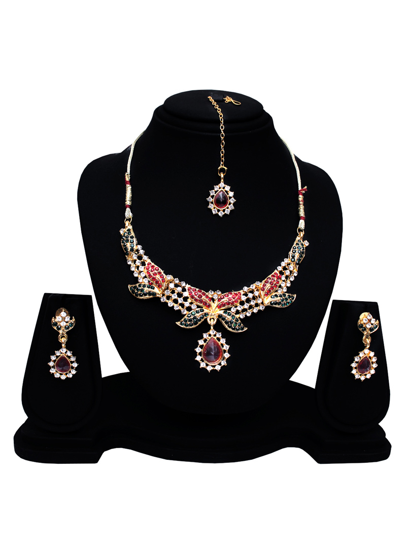 Red Alloy Austrian Diamond Set With Earrings and Maang Tikka 128575