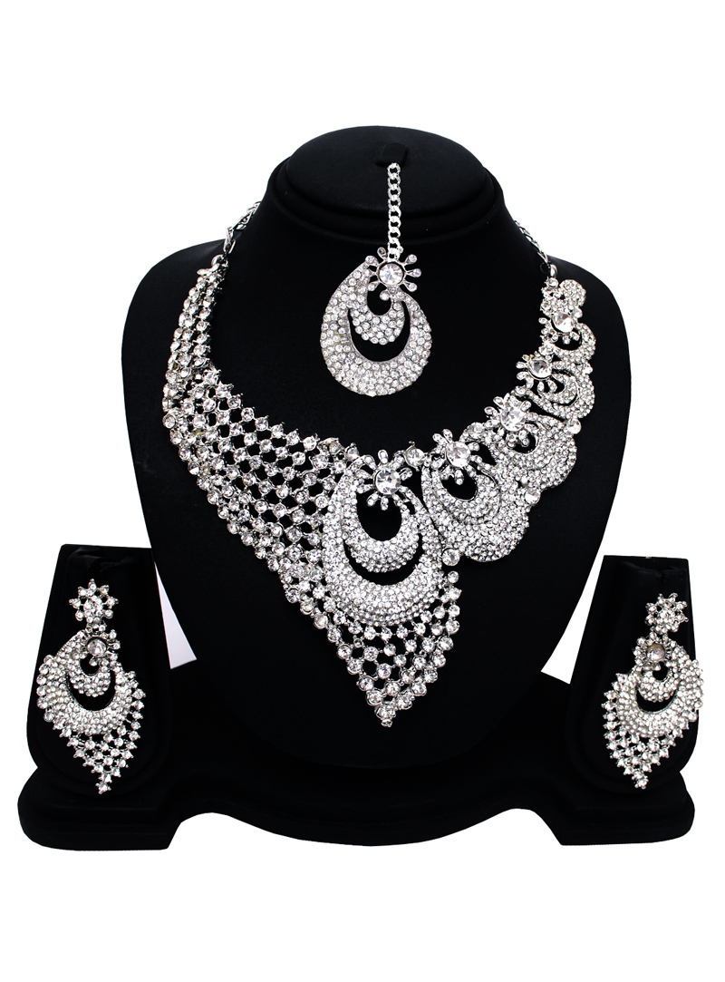 Silver Alloy American Diamond Set With Earrings and Maang Tikka 128578