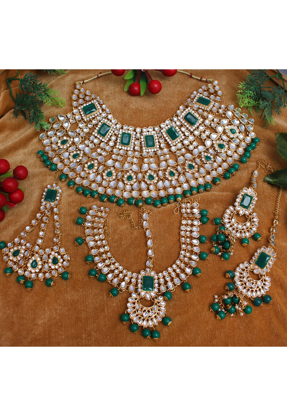 Green Alloy Necklace Set With Earrings and Maang Tikka 257282