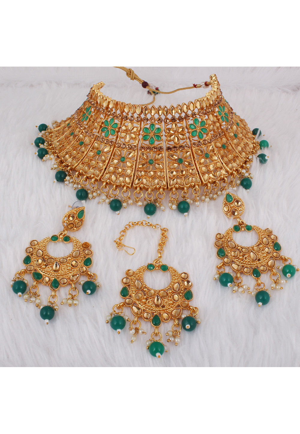 Green Alloy Necklace Set With Earrings and Maang Tikka 257346