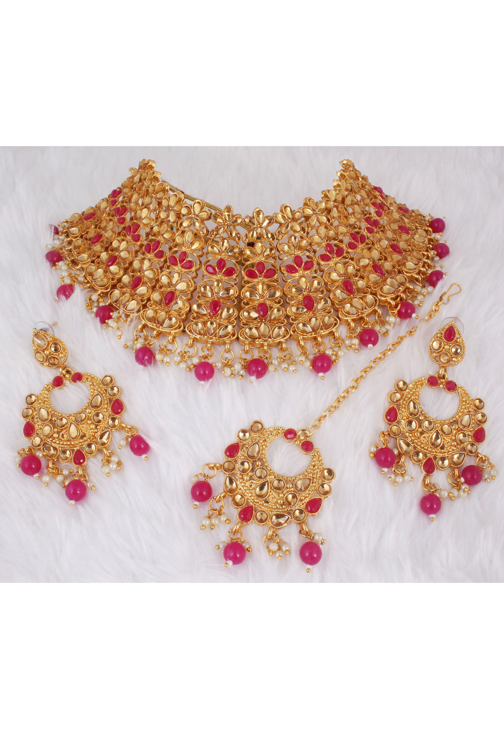 Pink Alloy Necklace Set With Earrings and Maang Tikka 257351