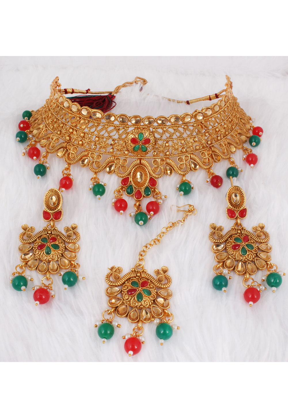 Red Alloy Necklace Set With Earrings and Maang Tikka 257361