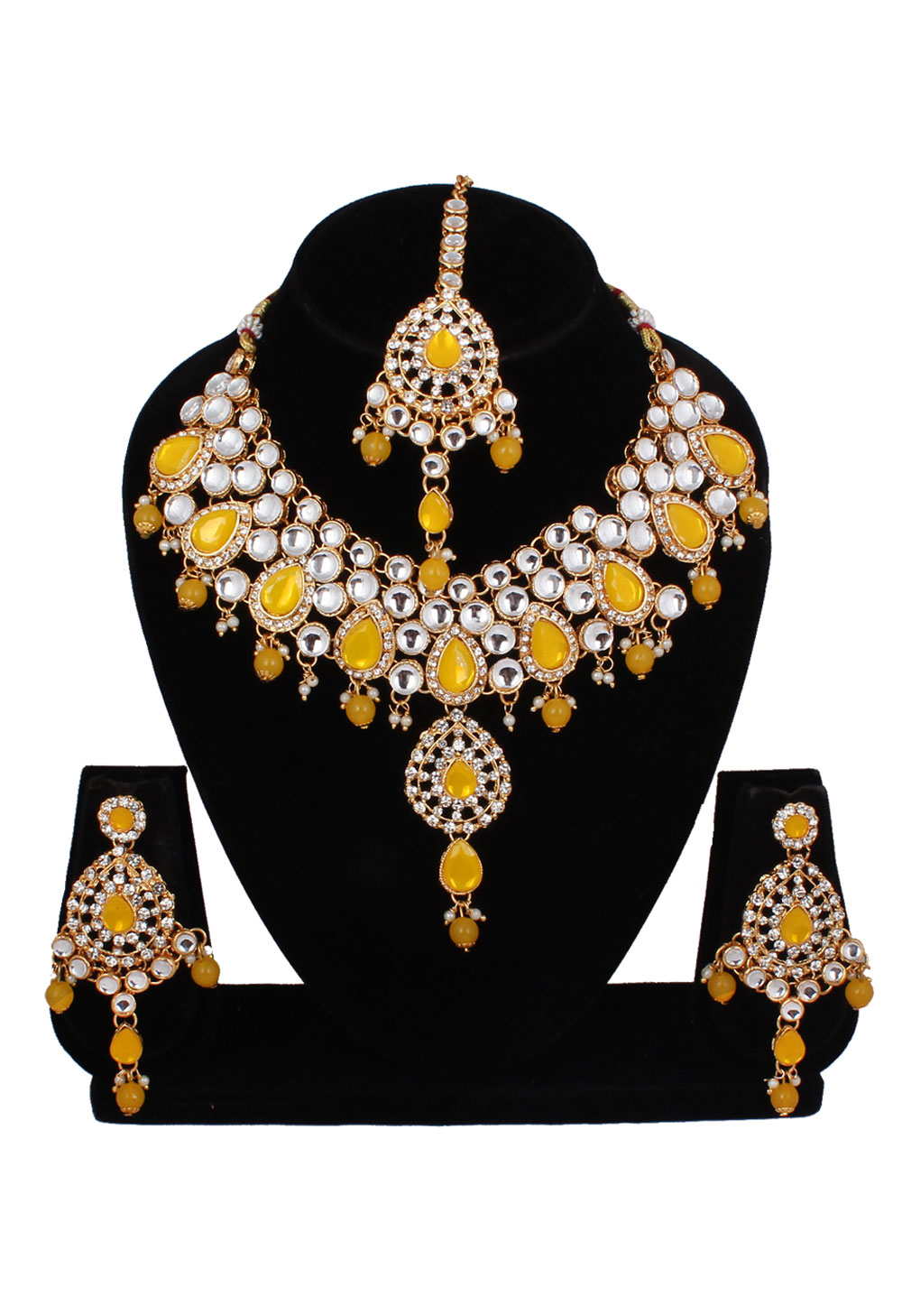Yellow Alloy Necklace Set With Earrings and Maang Tikka 257367