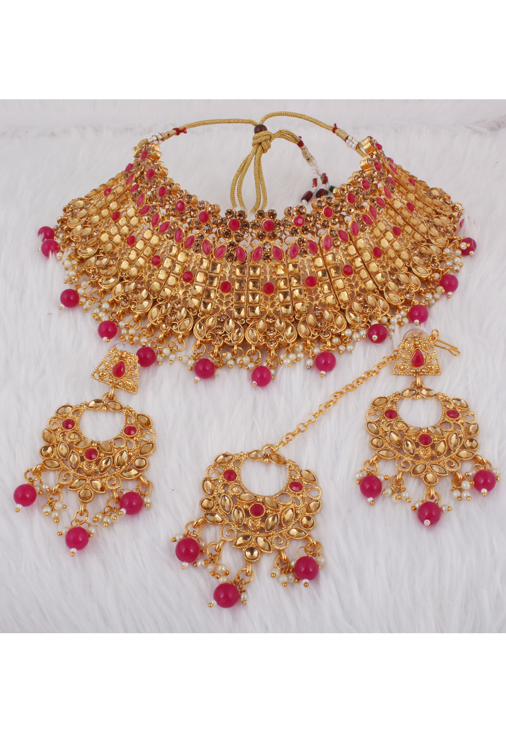 Pink Alloy Necklace Set With Earrings and Maang Tikka 257397