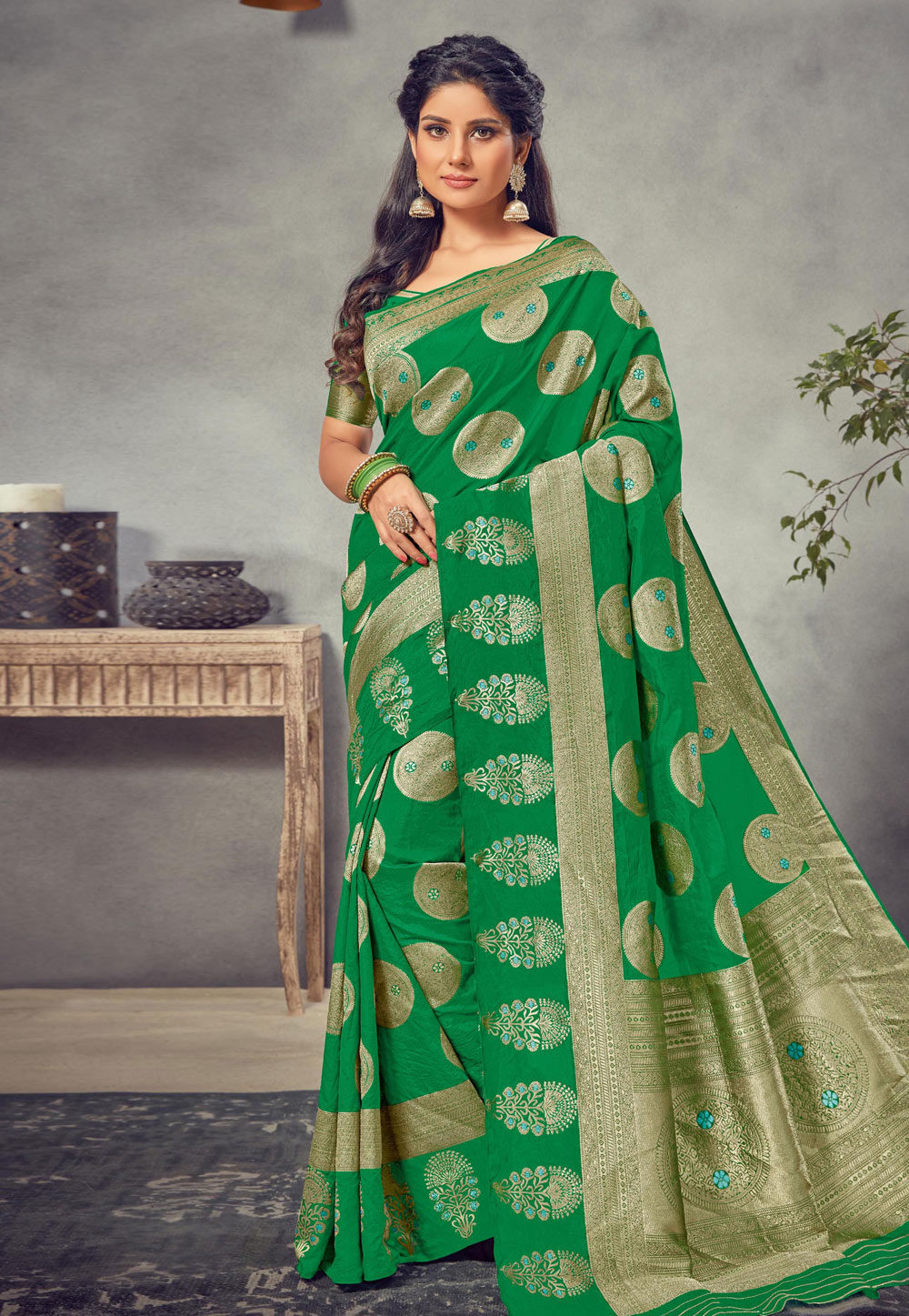 Green Silk Saree With Blouse 206567