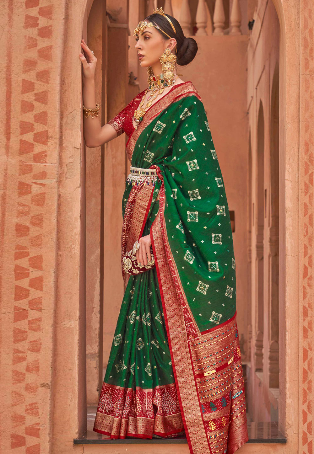 Green Silk Saree With Blouse 265998