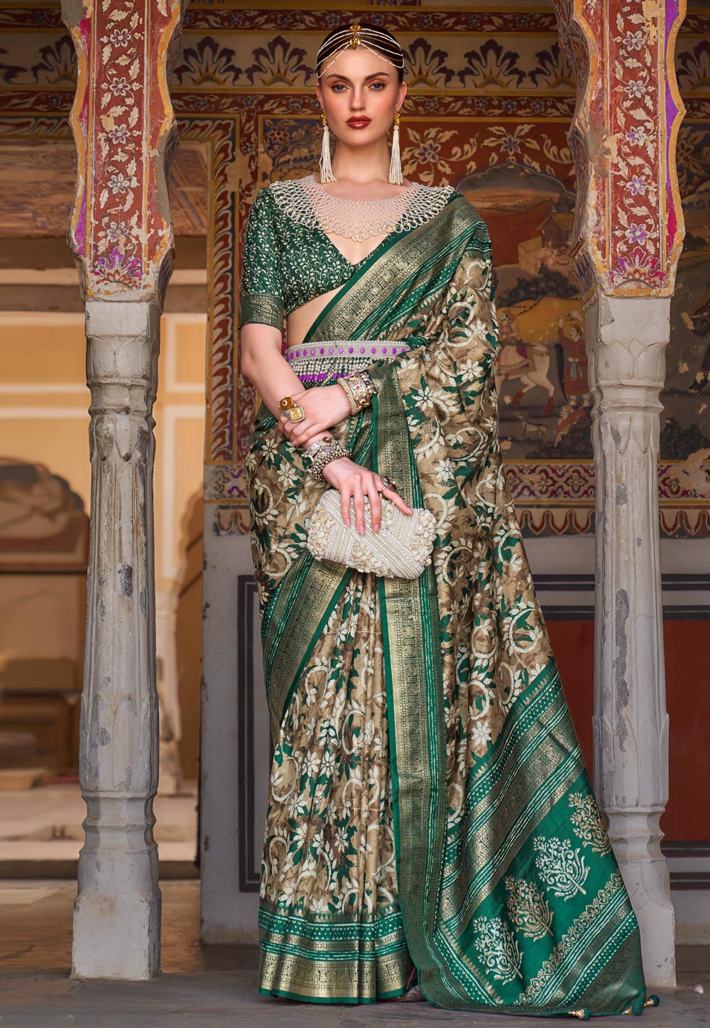 Green Silk Saree With Blouse 267680