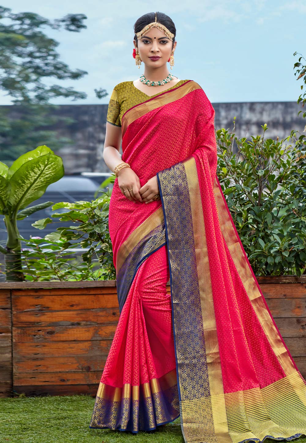 Pink Banarasi Silk Saree With Blouse 236112