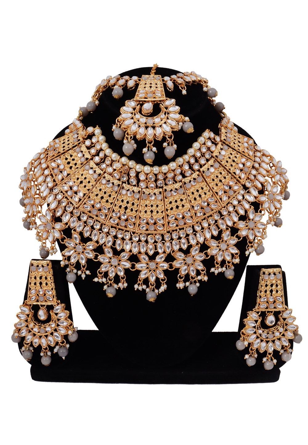 Grey Alloy Austrian Diamonds and Kundan Necklace Set With Earrings and Maang Tikka 272631