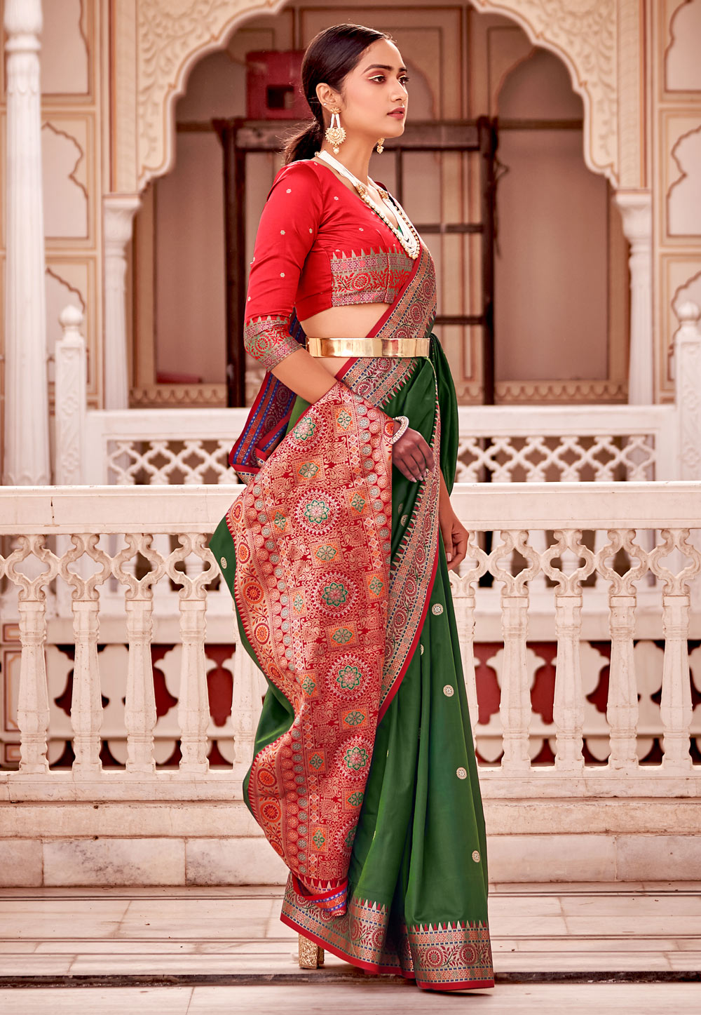 Green Banarasi Silk Saree With Blouse 261319