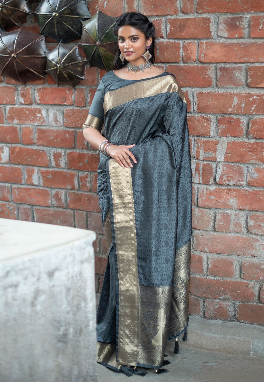 Grey Banarasi Silk Festival Wear Saree 225240