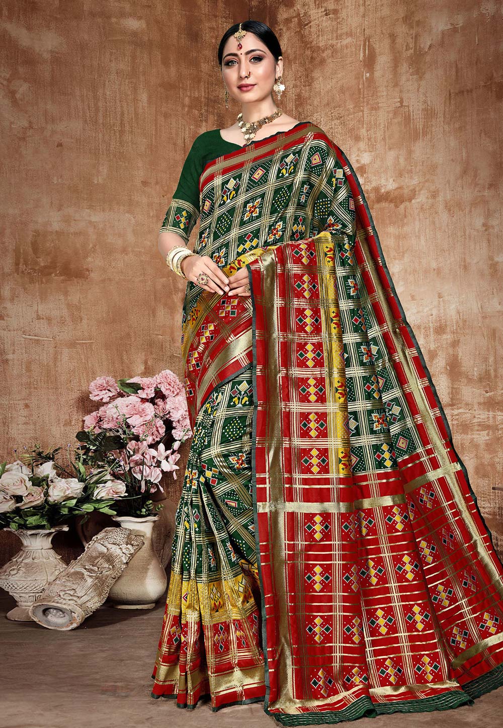 Green Banarasi Silk Saree With Blouse 212273