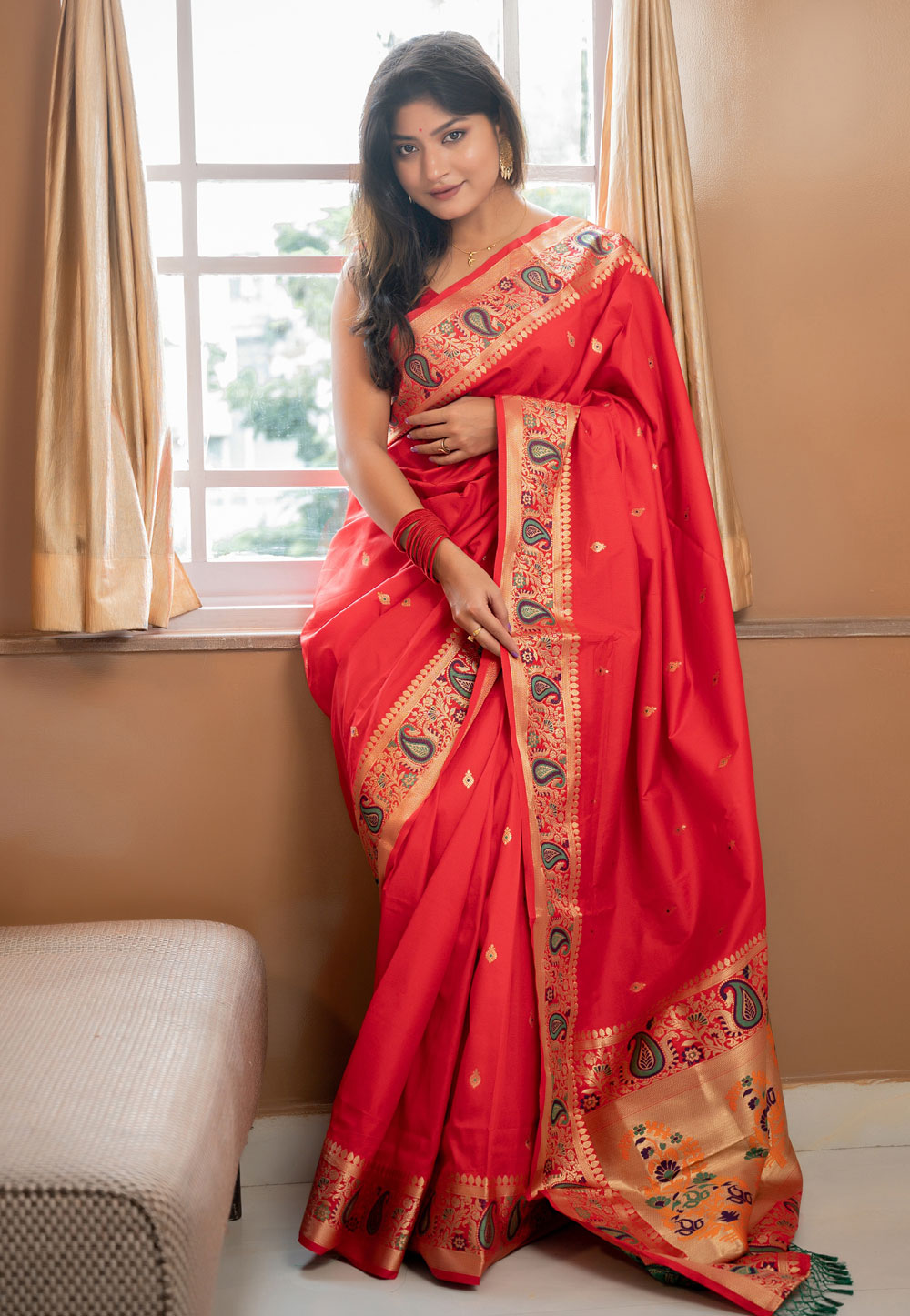 Red Banarasi Silk Saree With Blouse 237611