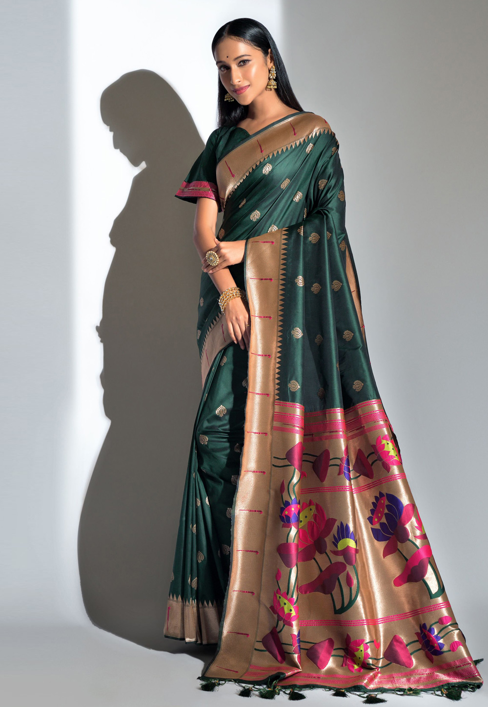 Green Banarasi Silk Saree With Blouse 238854