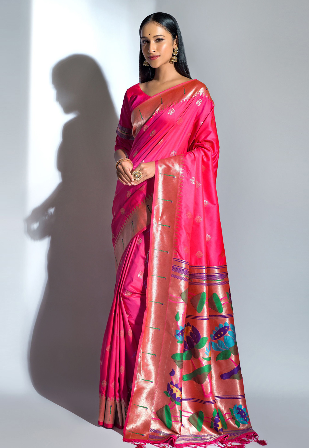 Magenta Banarasi Silk Saree With Blouse 238862