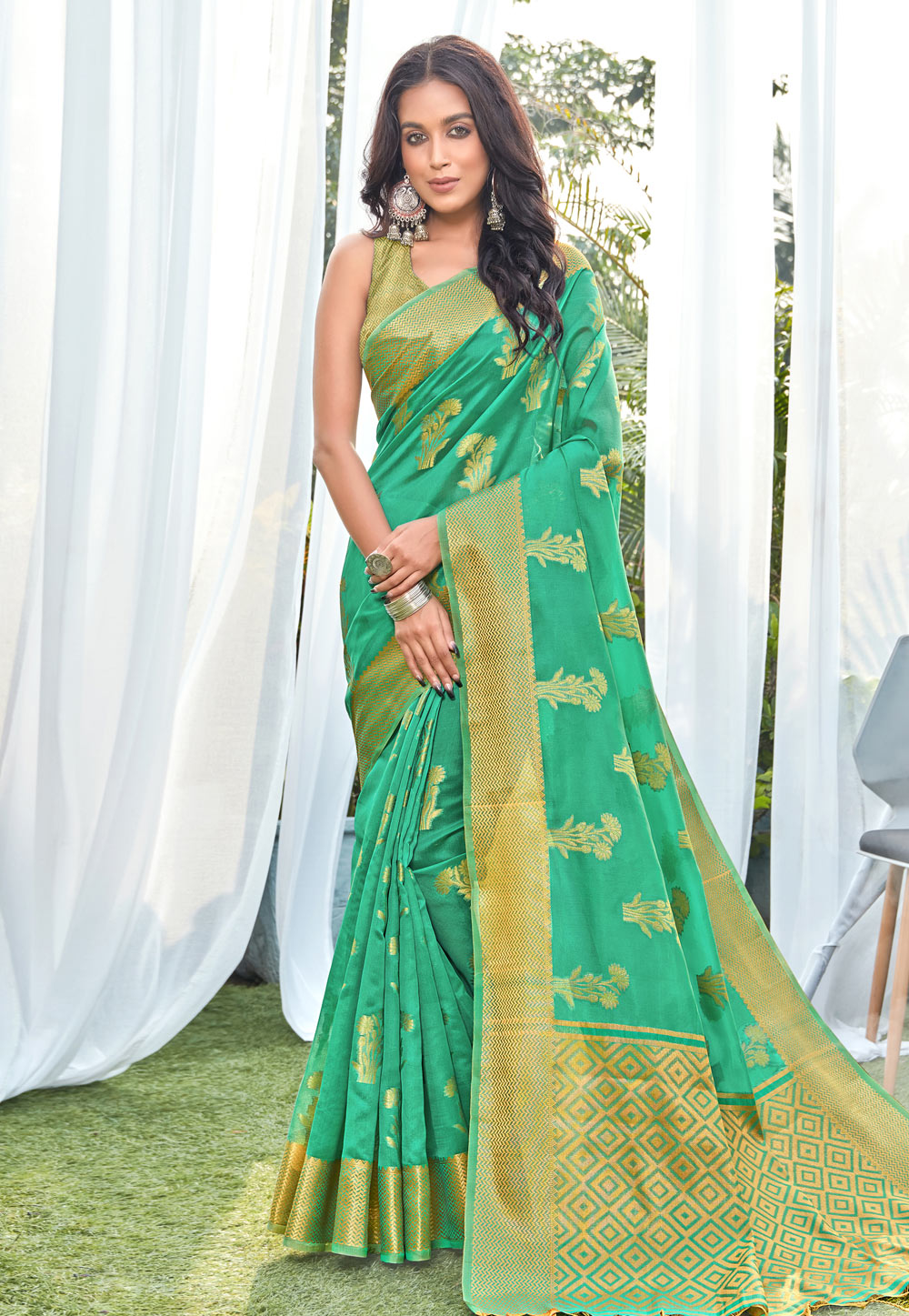 Green Banarasi Silk Saree With Blouse 236114