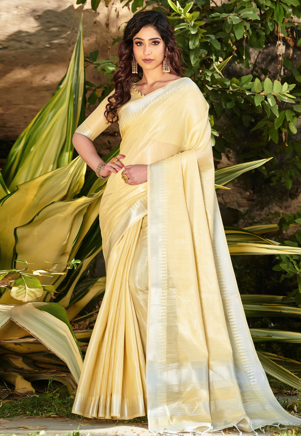 Yellow Banarasi Silk Saree With Blouse 241457
