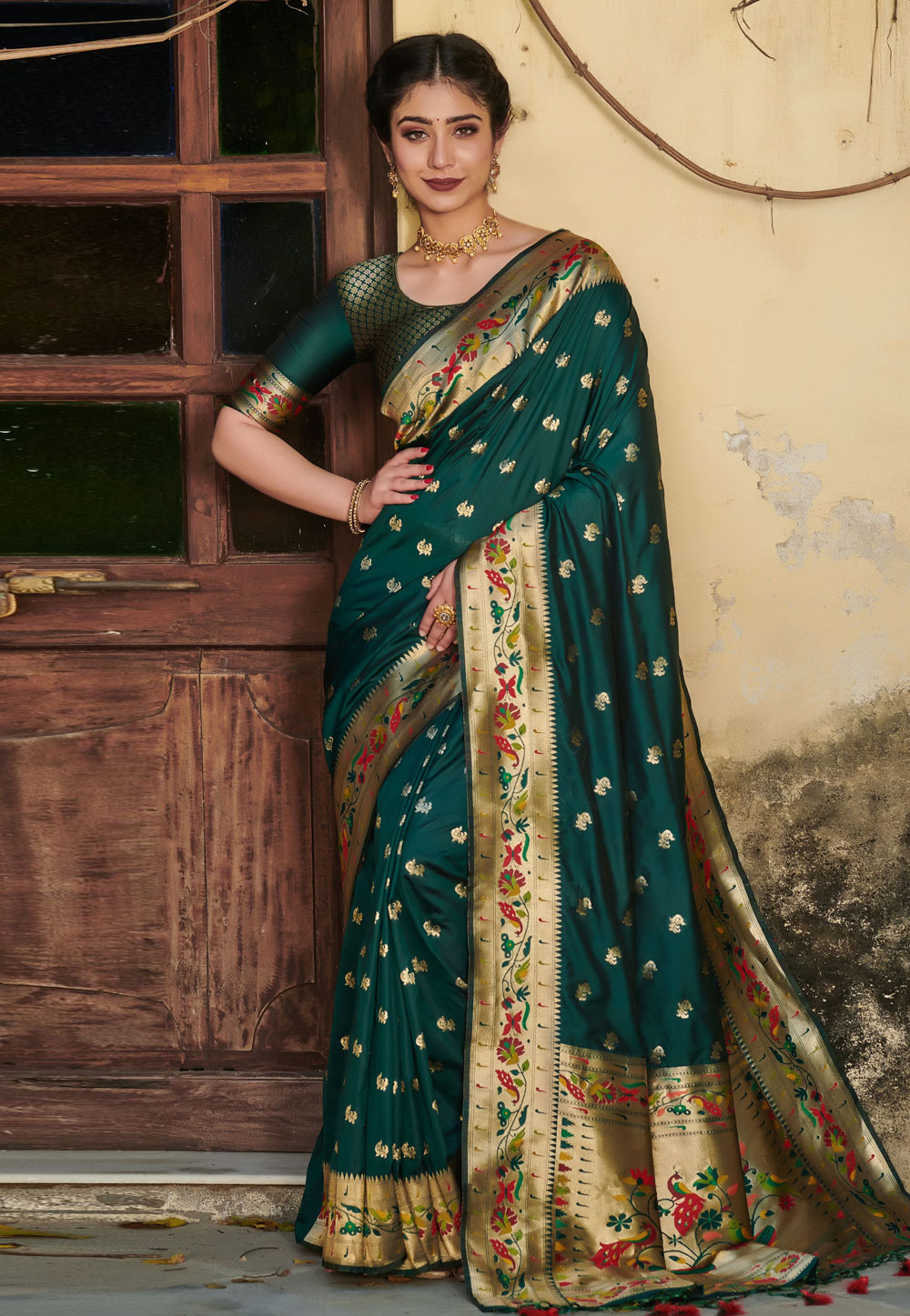 Green Banarasi Silk Saree With Blouse 241982