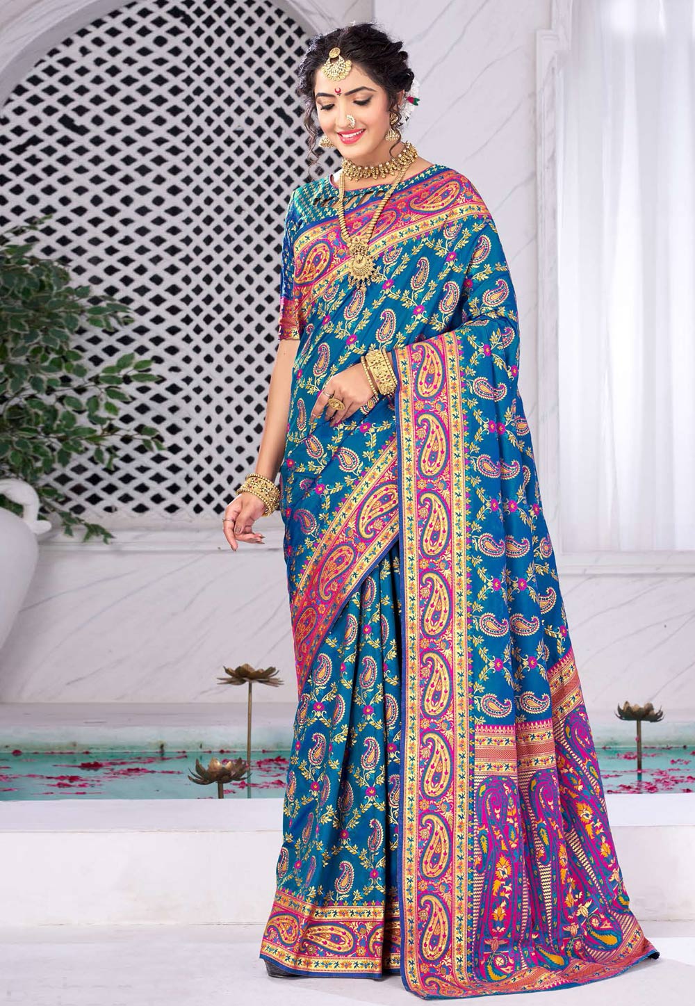 Blue Silk Saree With Blouse 274350