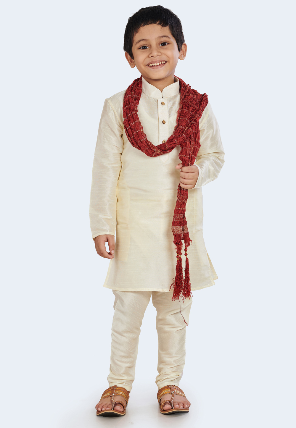 White Cotton Silk Kids Kurta Pajama With Dupatta 215907