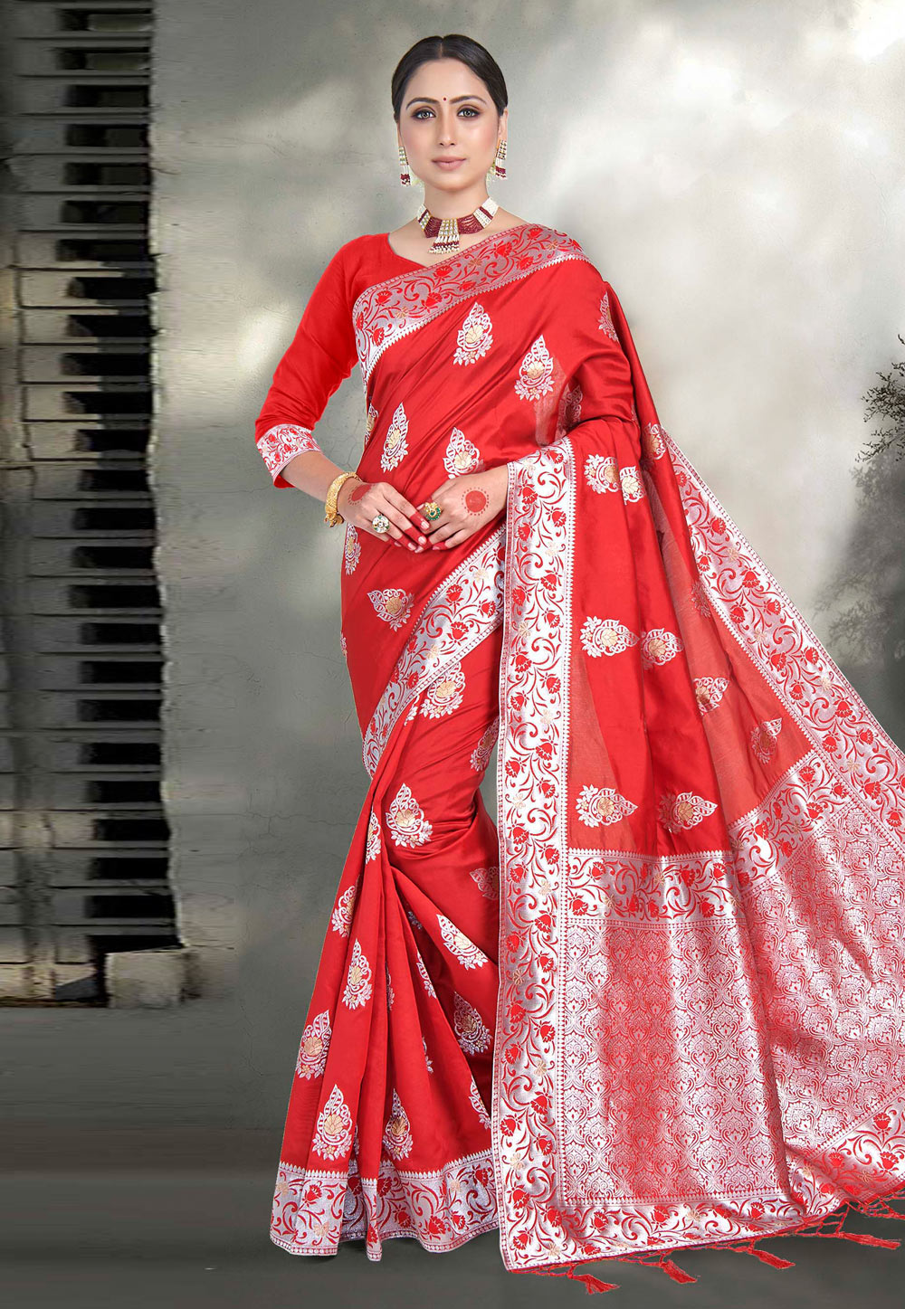 Red Kanjivaram Silk Saree With Blouse 259178