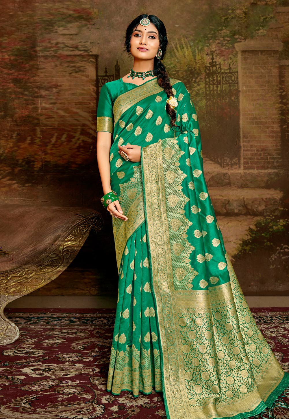 Green Silk Saree With Blouse 217941