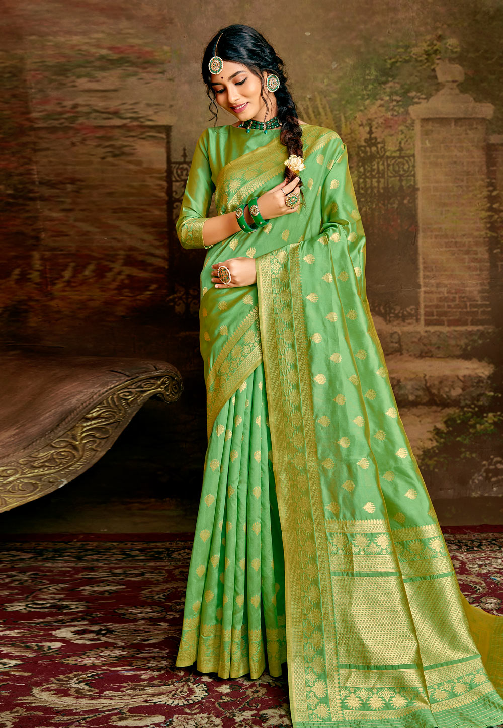 Green Silk Saree With Blouse 217951