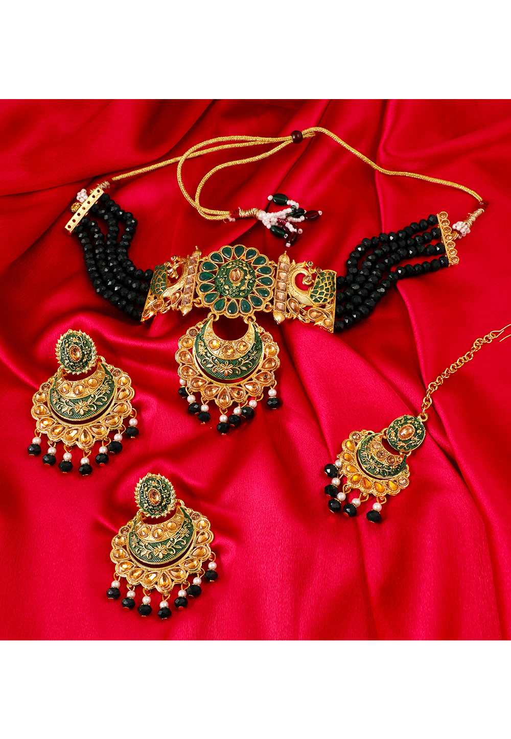 Green Alloy Artificial Stone Necklace Set With Earrings and Maang Tikka 254216
