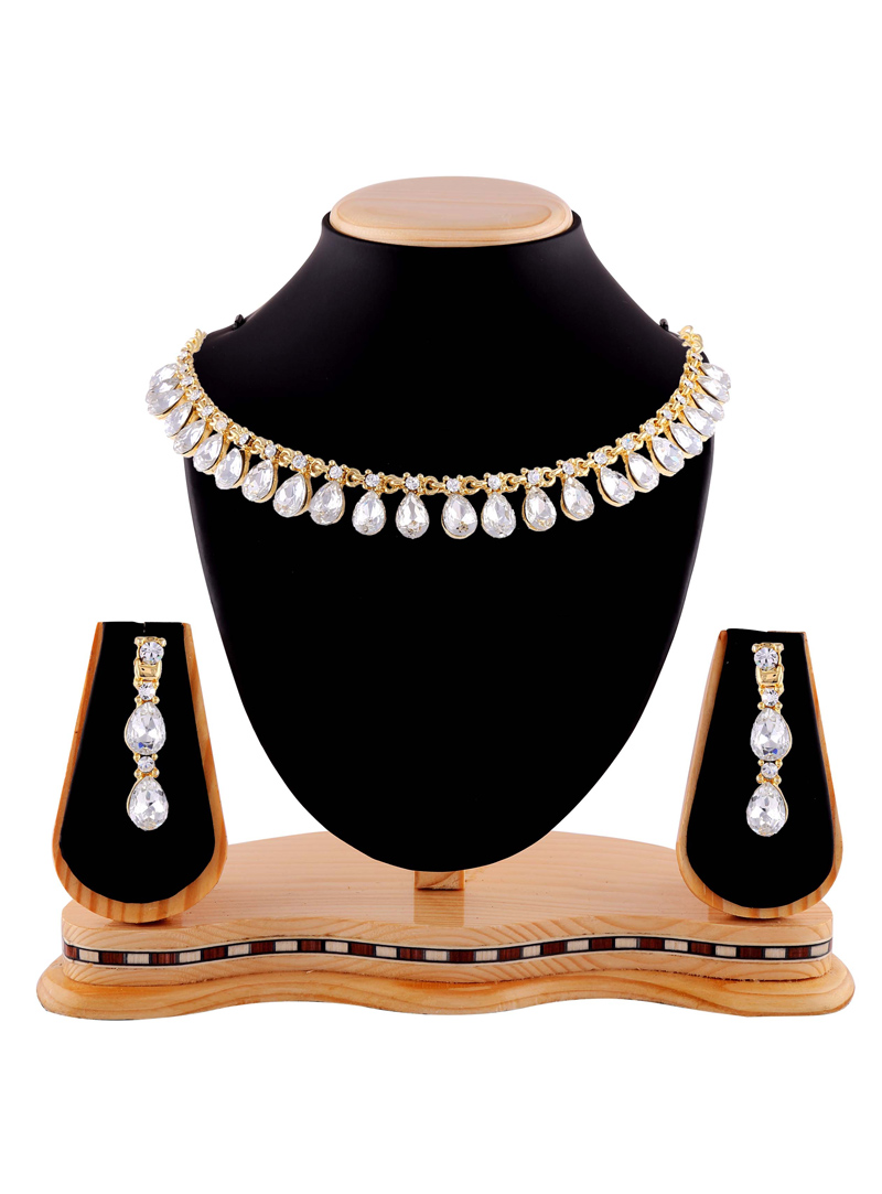White Austrian Diamonds Necklace With Earrings 88152