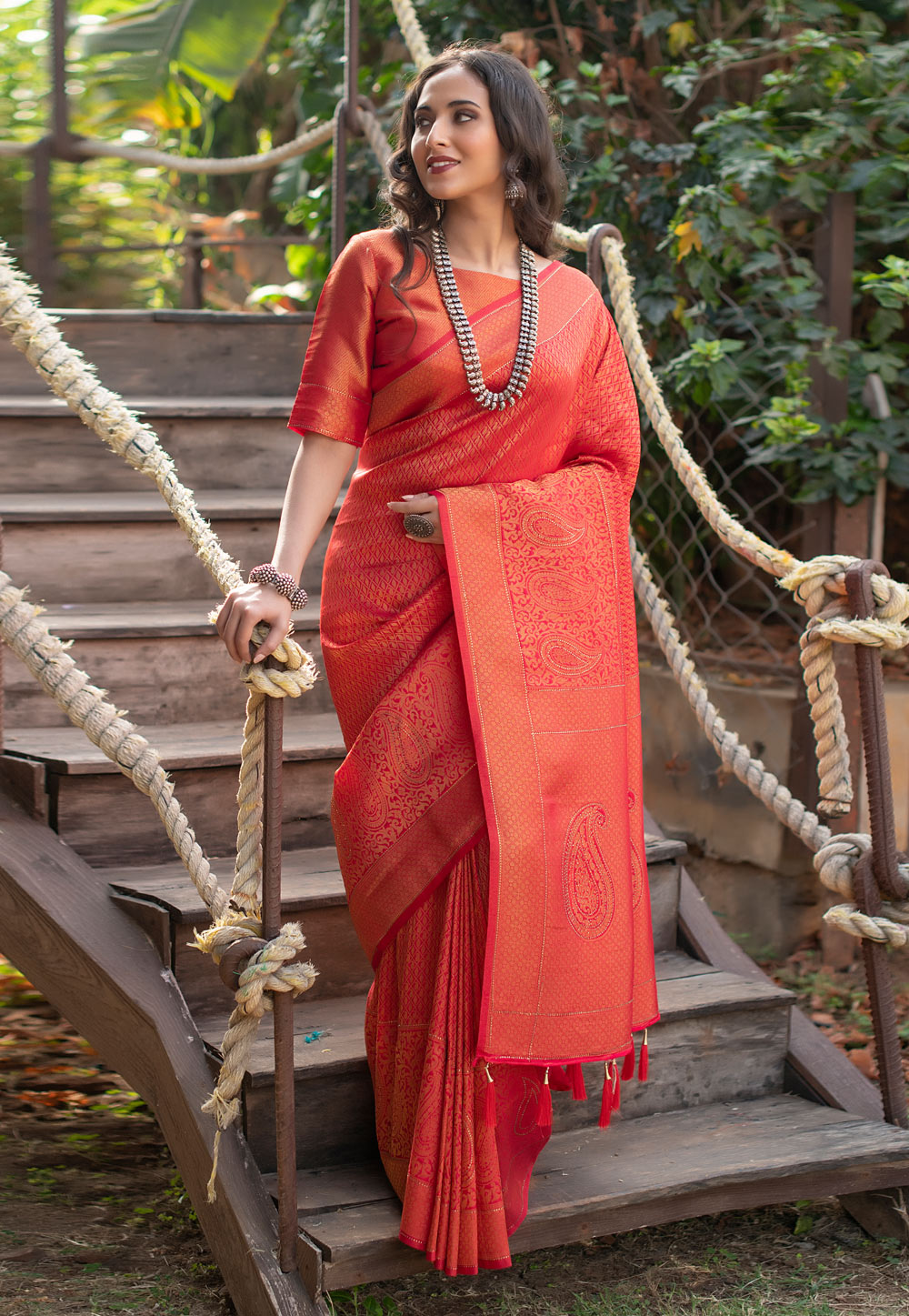 Red Banarasi Silk Saree With Blouse 226061
