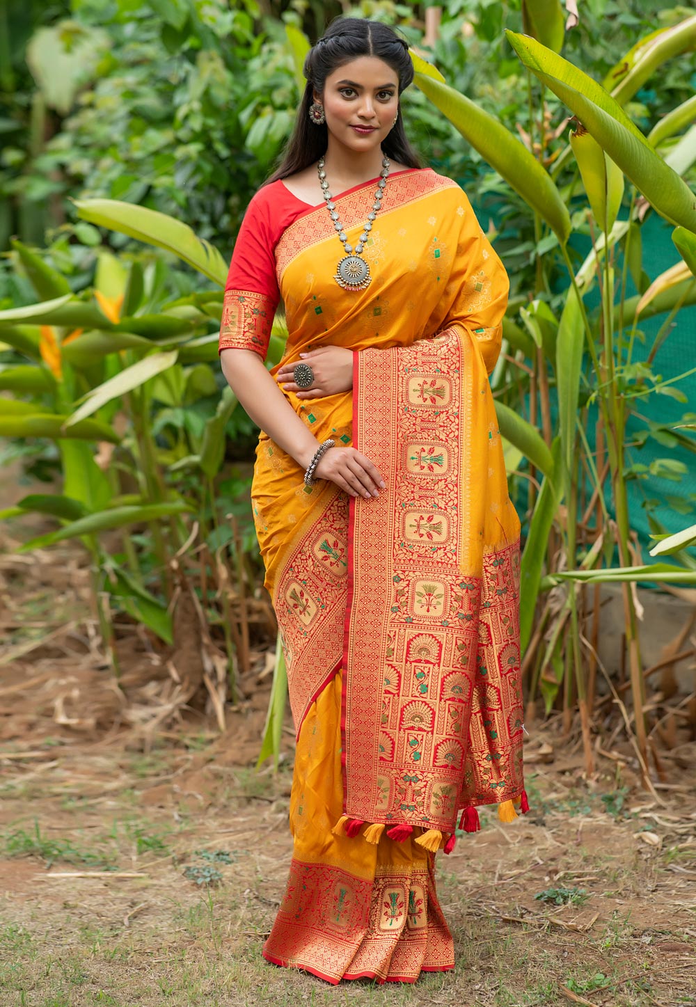 Yellow Banarasi Silk Saree With Blouse 227252