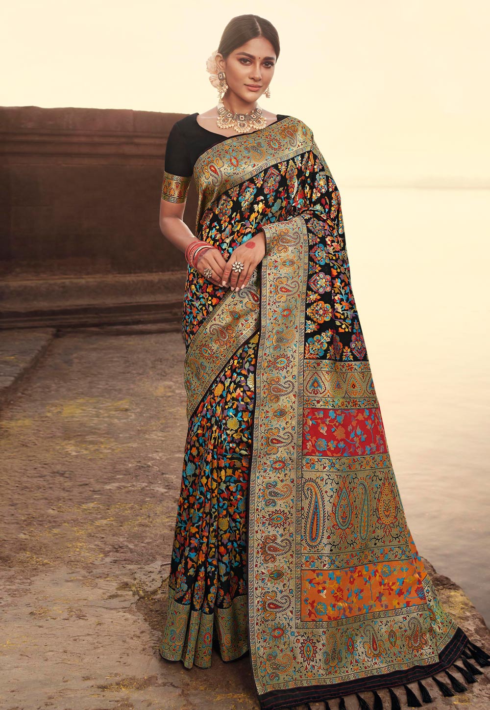 Black Banarasi Silk Saree With Blouse 230256