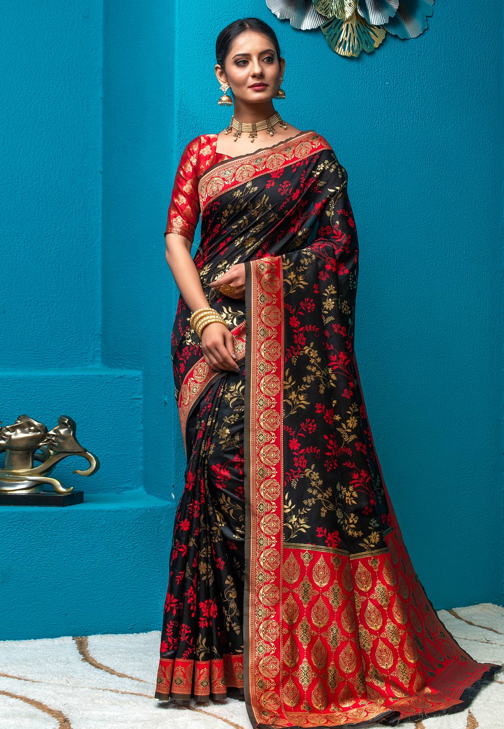 Black Banarasi Silk Saree With Blouse 230856