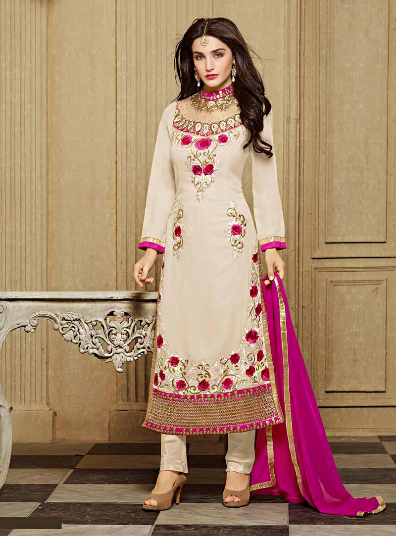 Off White Faux Georgette Pakistani Style Suit 70136