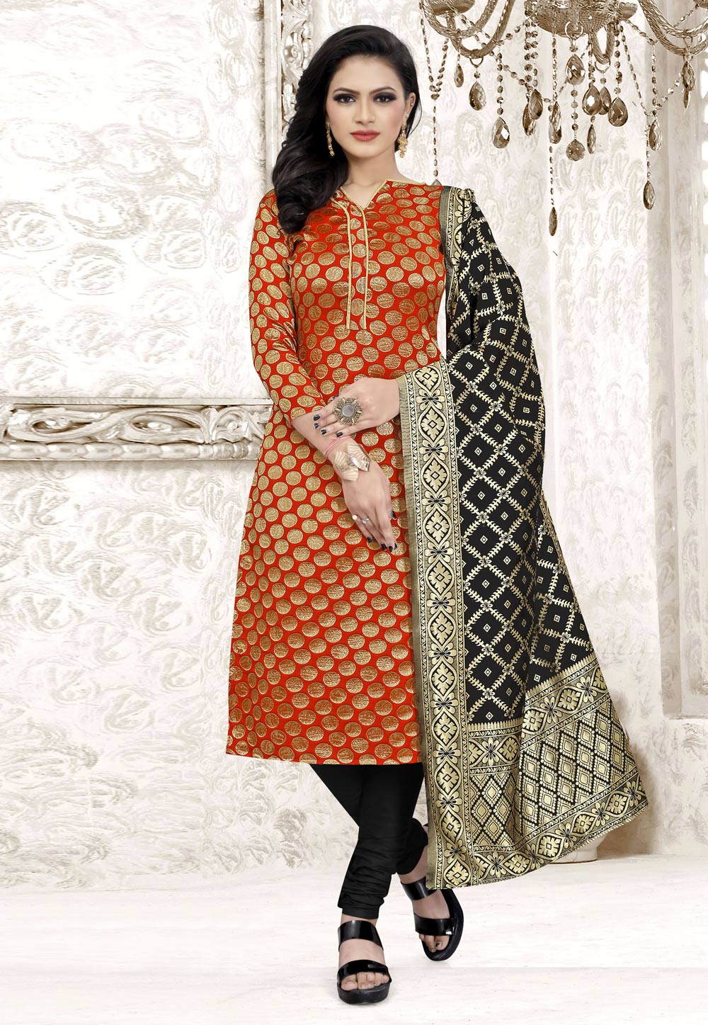 Black Banarasi Silk Dupatta with Multicolour Weaving – Dupatta Bazaar