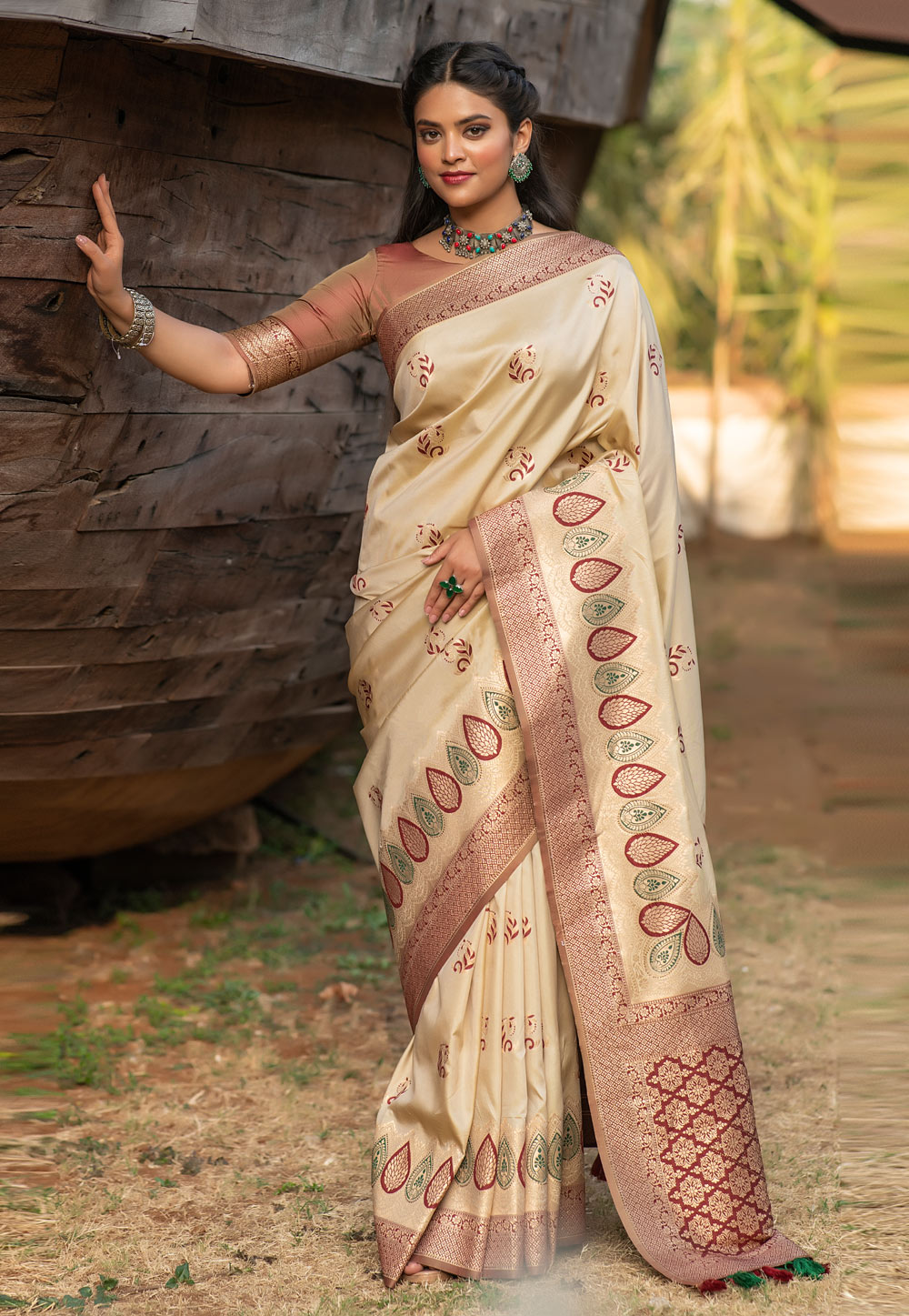 Beige Banarasi Silk Festival Wear Saree 232858