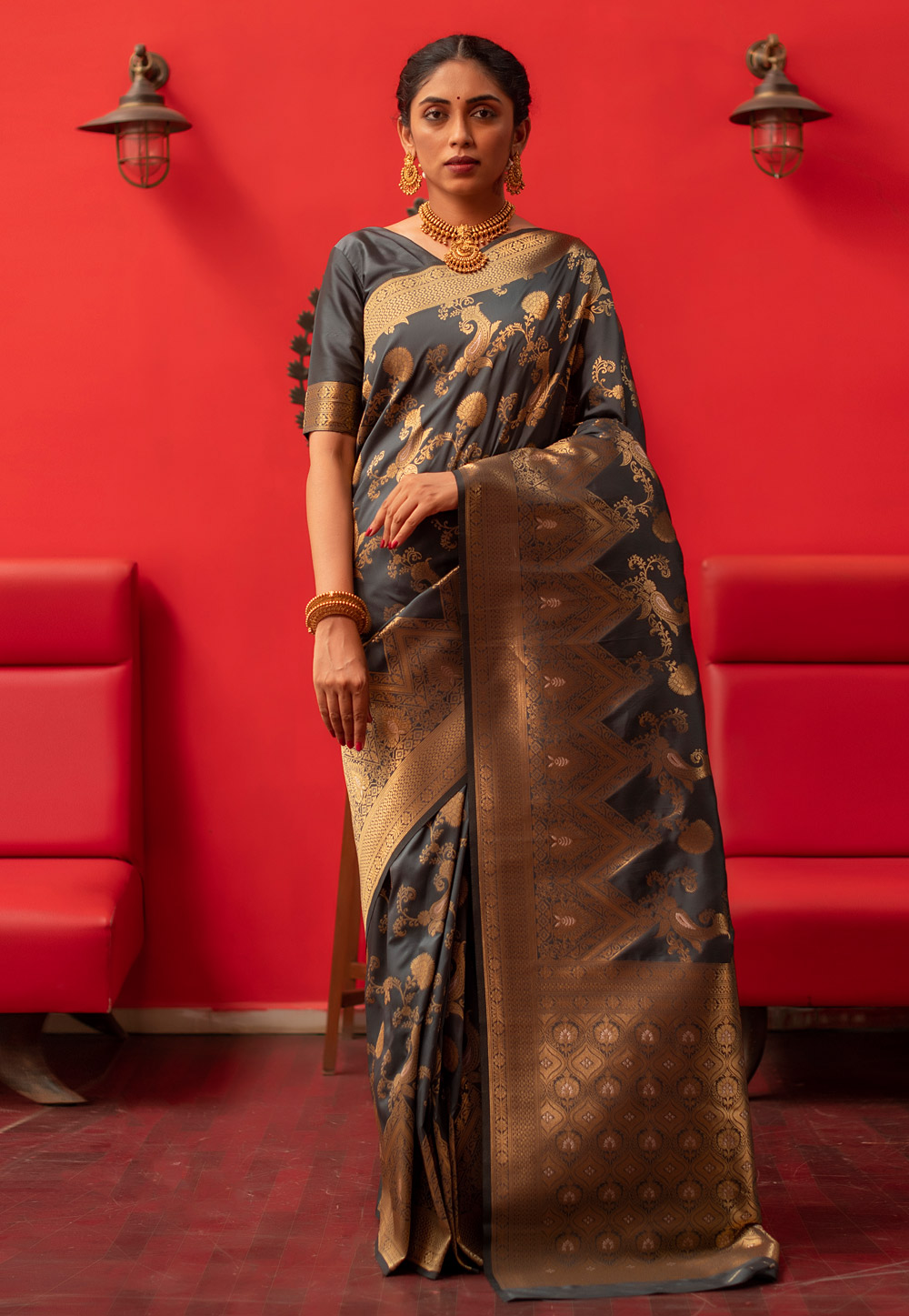 Grey Silk Saree With Blouse 228112