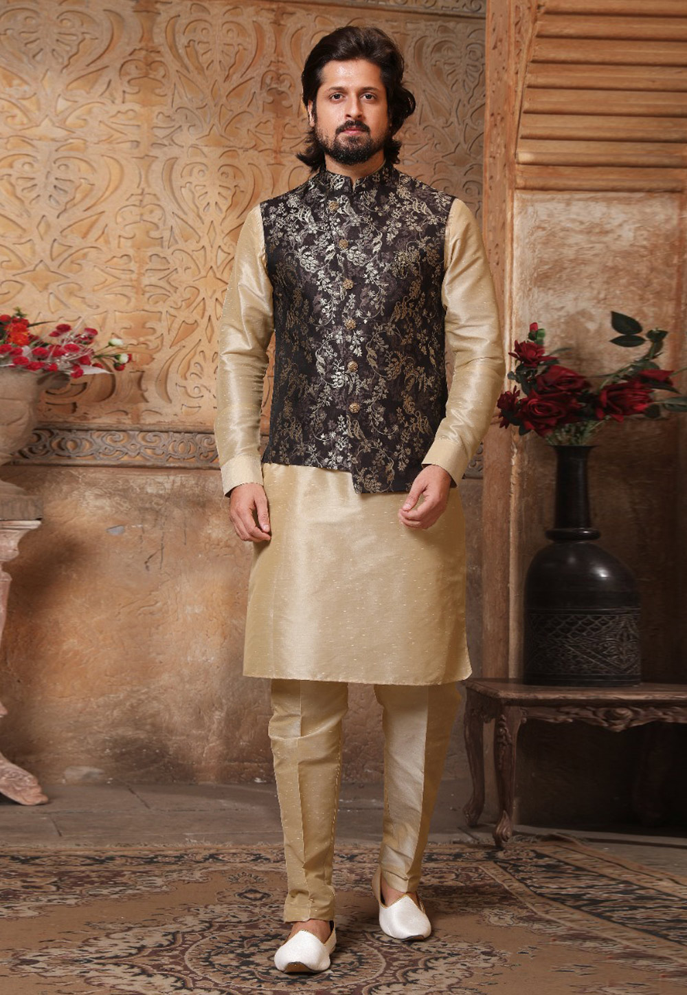 Golden Banarasi Silk Kurta Pajama With Jacket 239696
