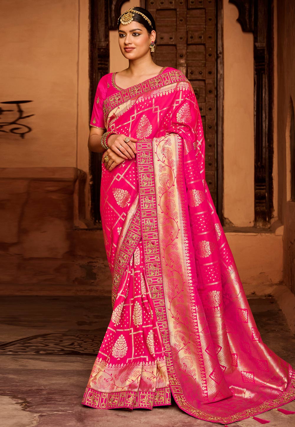 Pink Banarasi Silk Saree With Blouse 236389