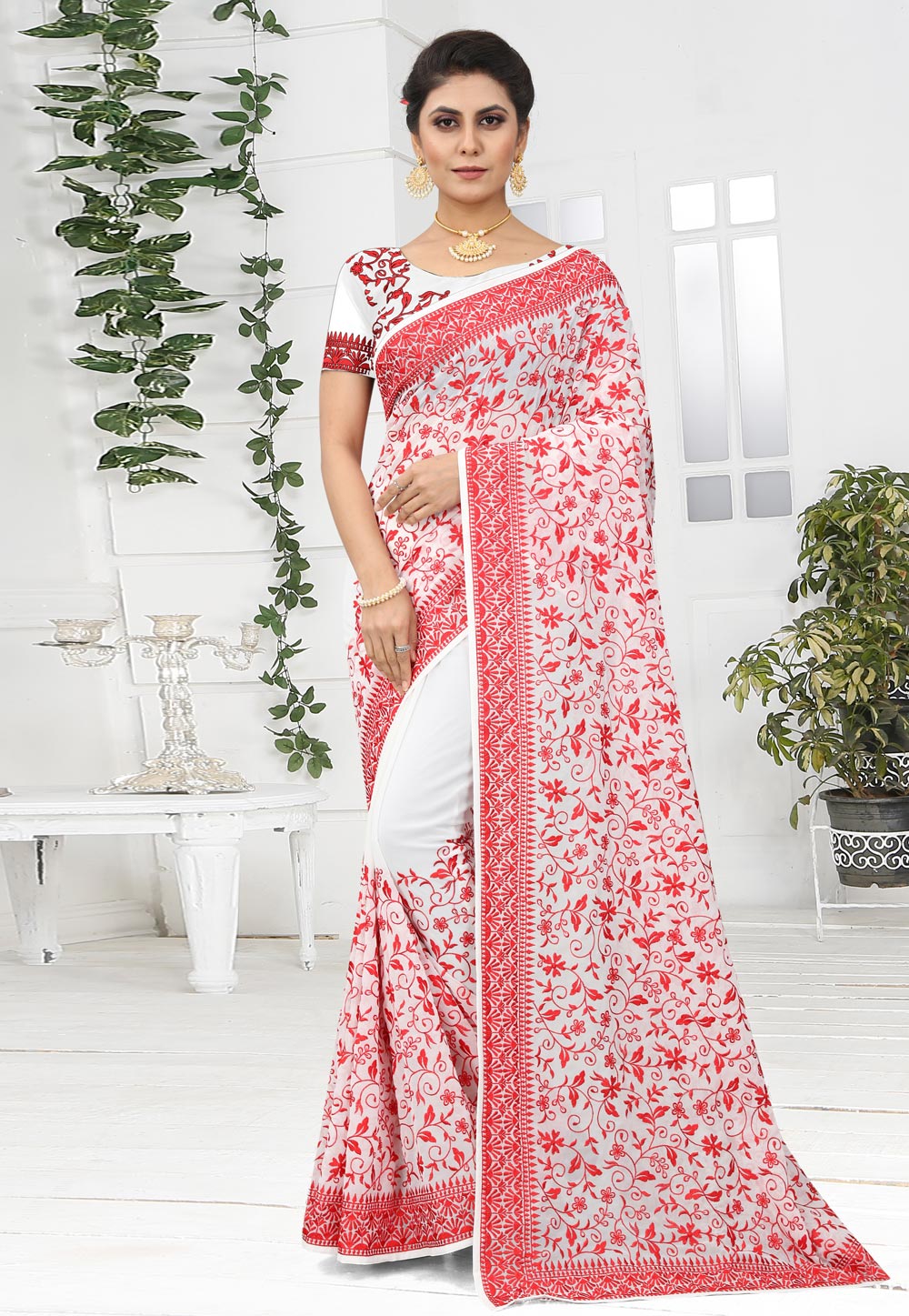 White Georgette Saree With Blouse 249216