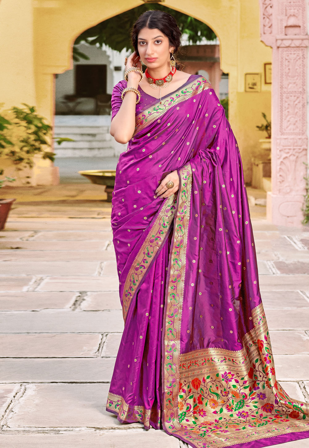 Magenta Banarasi Silk Saree With Blouse 236705