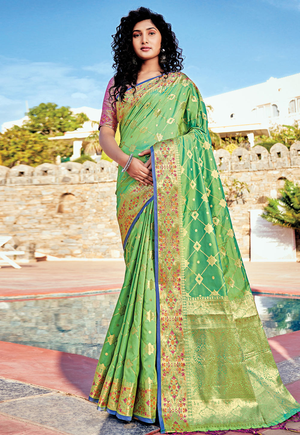 Light Green Banarasi Silk Saree With Blouse 242410