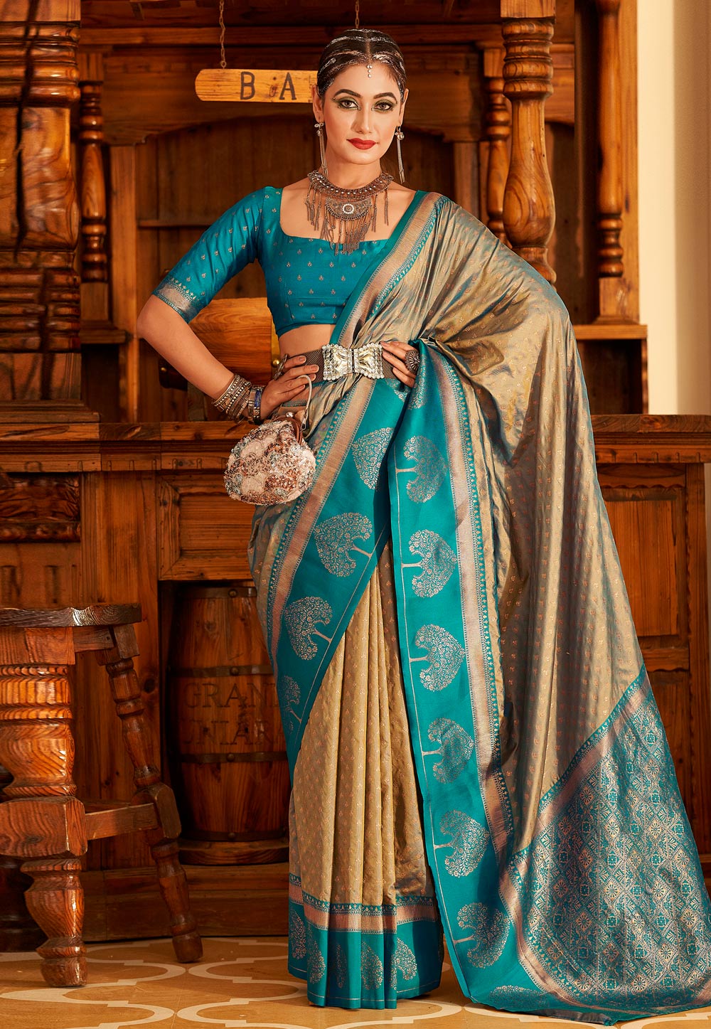 Beige Banarasi Saree With Blouse 266339