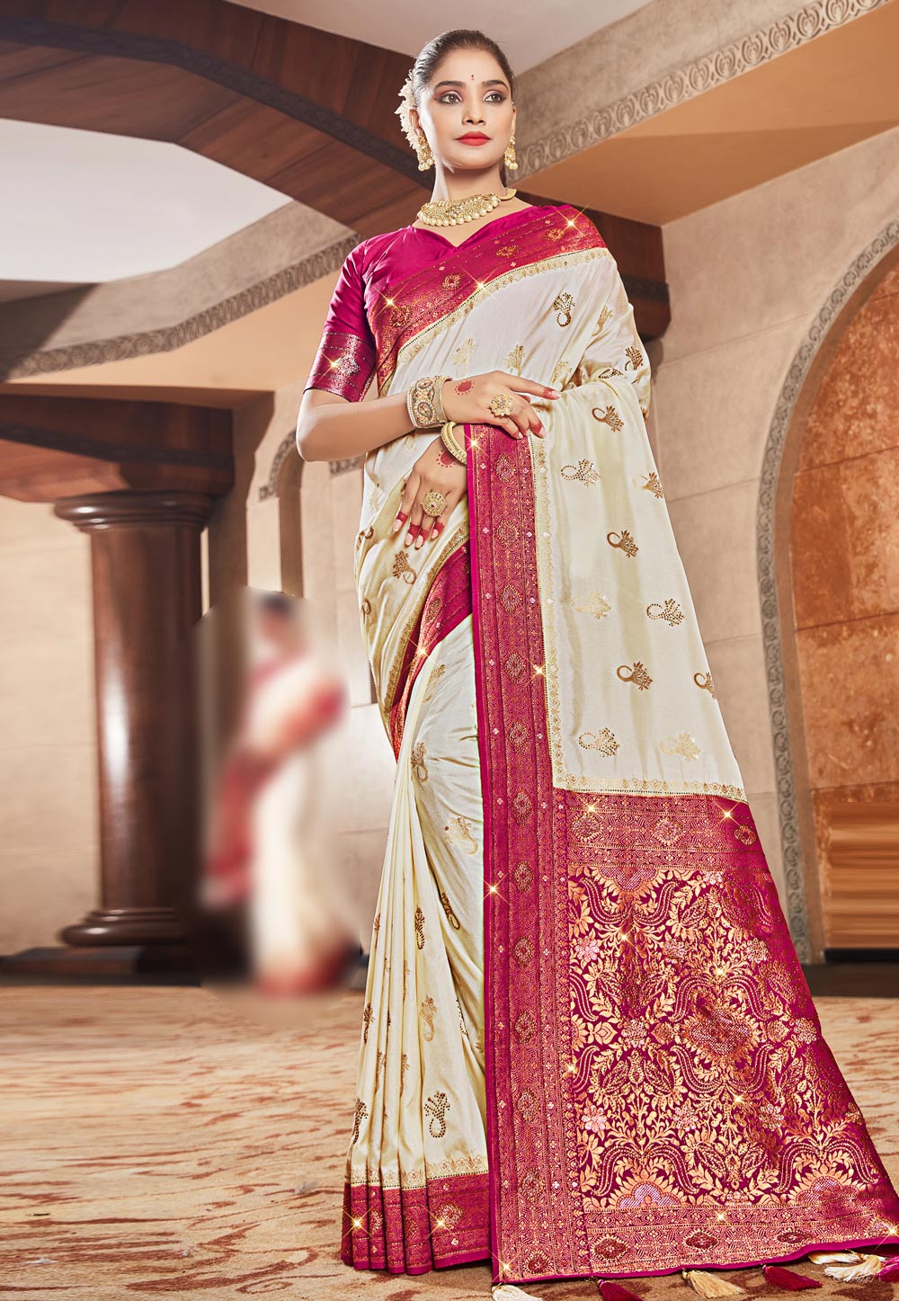 Off White Silk Saree With Blouse 264862