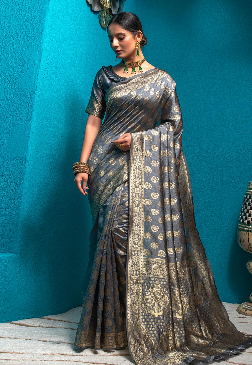 Grey Banarasi Silk Saree With Blouse 228322
